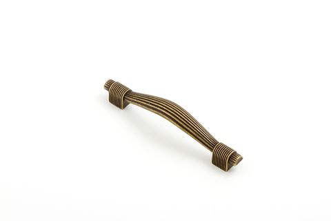 HARVEST HANDLE 96MM ANTIQUE BRASS (CASTELLA)