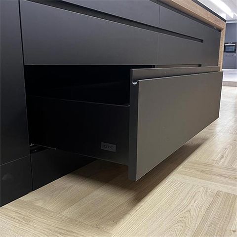 DRAGON PRO DRAWER SET - BLACK 178X450MM