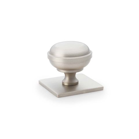 HASTINGS BACKPLATE KNOB SATIN NICKEL
