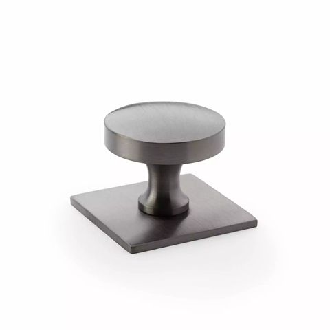 HASTINGS BACKPLATE 38MM ON GUNMETAL PVD (CASTELLA)