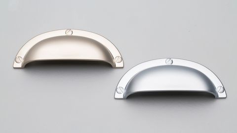 TRADITIONAL SHELL 64MM C TO C 96MM O/A BRASS PLATED MATT