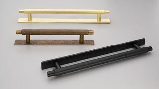 HERNING HANDLE WITH BACK PLATE 128MM C TO C ANTIQUE BRONZE