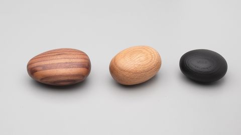 PEBBLE MEDIUM WALNUT LACQUERED 76MM L X 55MM W