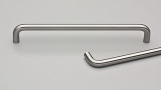 S/STEEL D HANDLE 700MM C TO C