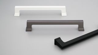 AHLEN HANDLE 160MM SUPER WHITE