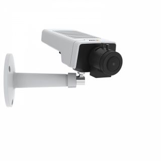 AXIS 02580-001 - HDTV 1080p resolution, day/night, compact fixed box camera with CS-mount providing Forensic WDR and Lightfinder technology