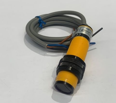 Dino Pop Sensor E3F-DS5C4